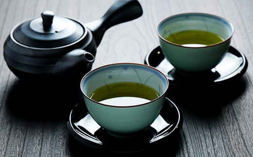 献上煎茶熊切（くまきり）150ｇ×2缶 桐箱入り【飲料 茶葉 ソフトドリンク 人気 おすすめ 】