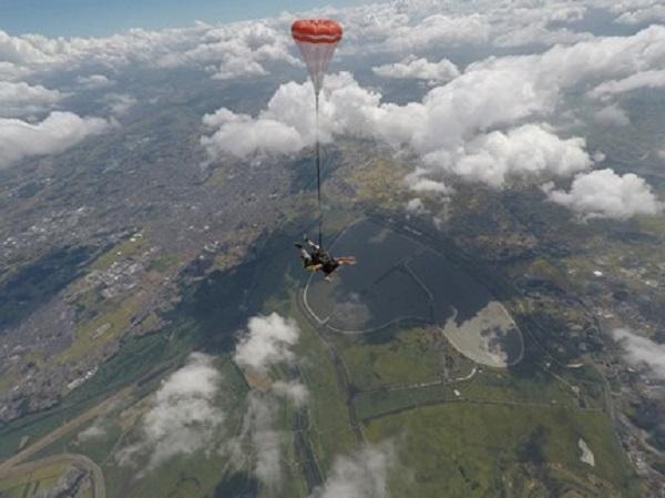 【撮影込み】体験スカイダイビング（10時の部限定）【券 人気 おすすめ 】