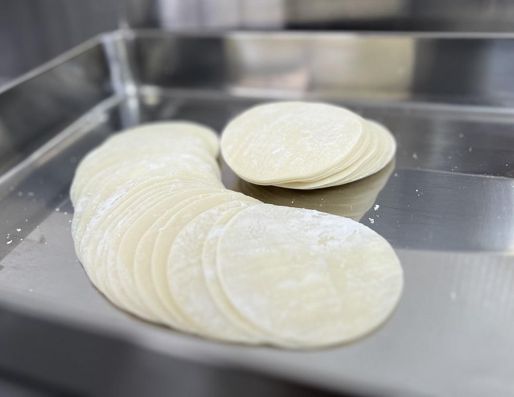 ガツンとニンニク肉ぎょうざ５０個入り【食品 加工食品 人気 おすすめ 】