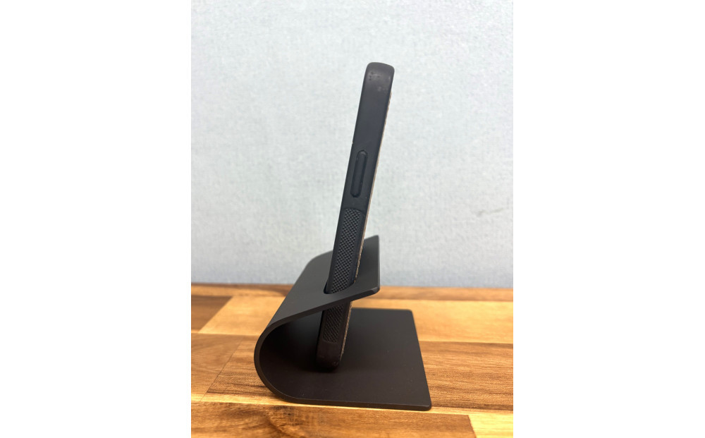 スチール スマホスタンド インテリア モダン スタイリッシュ【雑貨 日用品 人気 おすすめ 】