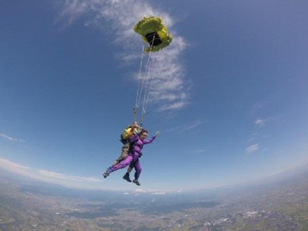 【撮影込み】体験スカイダイビング（10時の部限定）【券 人気 おすすめ 】