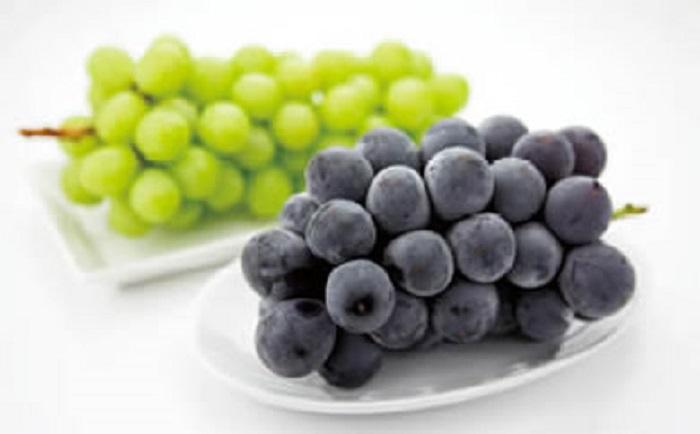 ぶどう 巨峰 & シャインマスカット セット 栃木市藤岡町産 計2kg【フルーツ 果物 くだもの 食品 人気 おすすめ 】