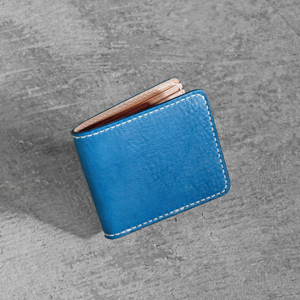栃木レザー使用｜やわらか本革二つ折り財布｜Half wallet 02｜ブルー｜minca（全6色）