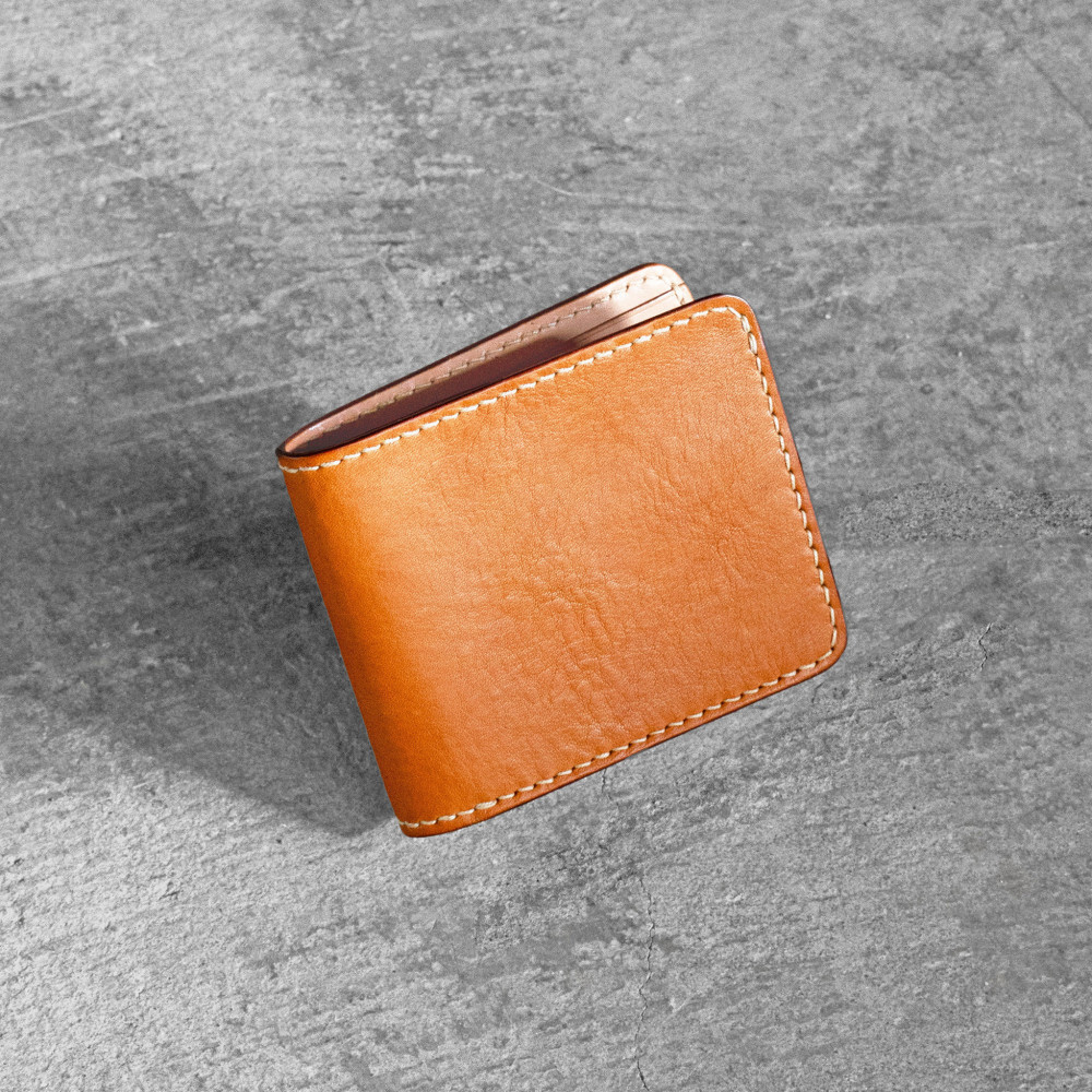 栃木レザー使用｜やわらか本革二つ折り財布｜Half wallet 02C｜キャメル｜minca（全6色）