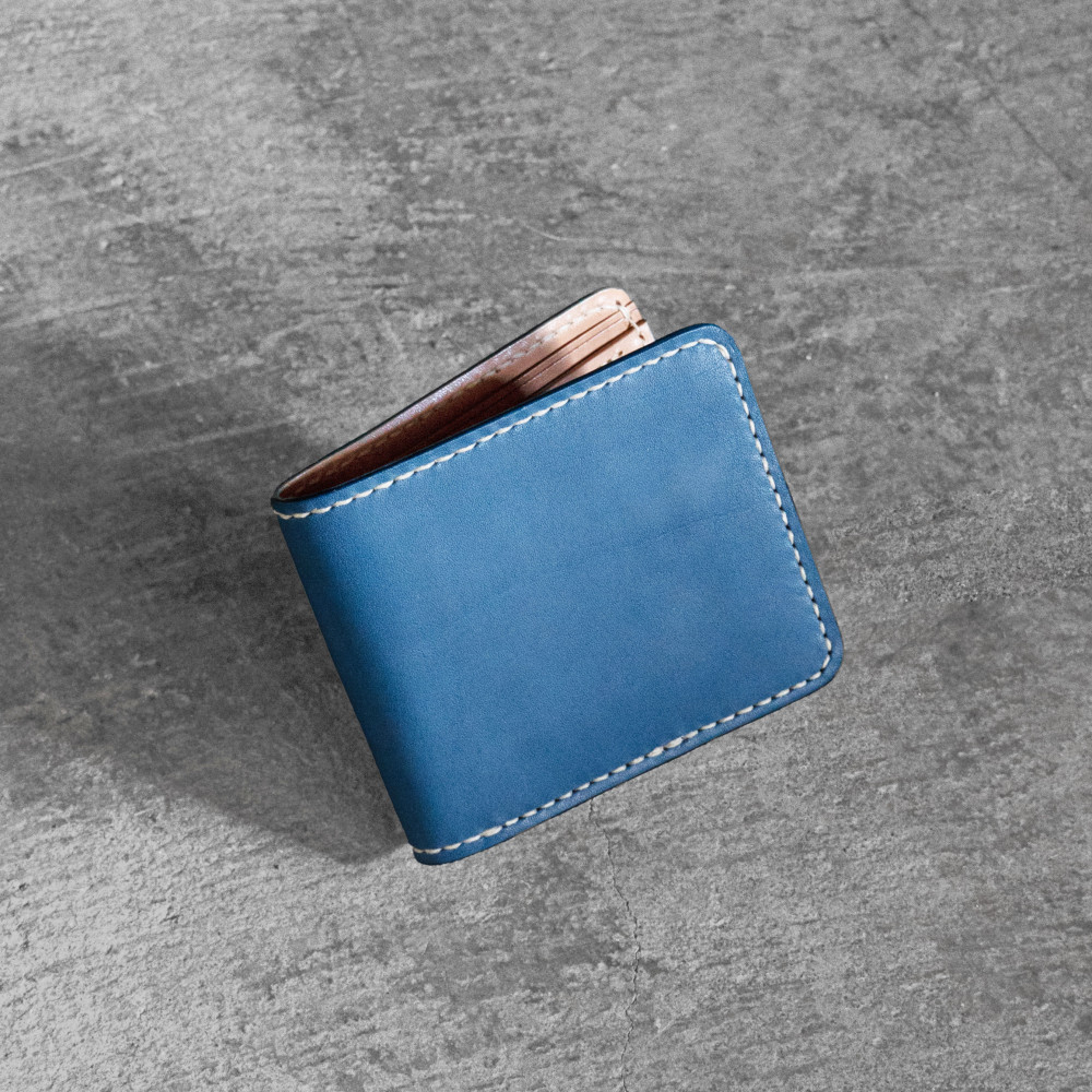 栃木レザー使用｜滑らか本革二つ折り財布｜Half wallet 01C｜ブルー｜minca（全7色）