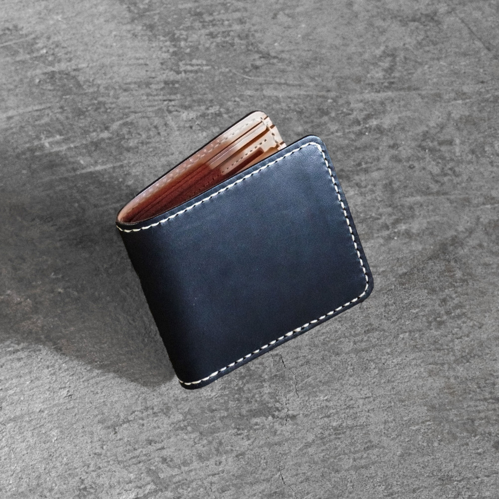 栃木レザー使用｜滑らか本革二つ折り財布｜Half wallet 01C｜ブラック｜minca（全7色）