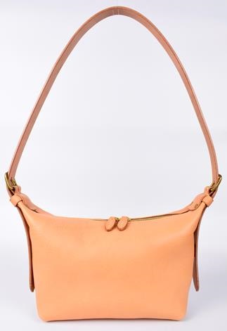 【minca】】栃木レザーのショルダーバッグ02M 斜めがけ コンパクトサイズ/Shoulder bag 02M/タン(生成)　533【かばん ファッション 人気 おすすめ 】