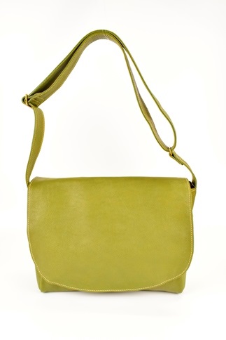 【minca】栃木レザーのショルダーバッグ01M 斜め掛け A4サイズ ソフトな手触り/Shoulder bag 01/M/オリーブ　538【かばん ファッション 人気 おすすめ 】