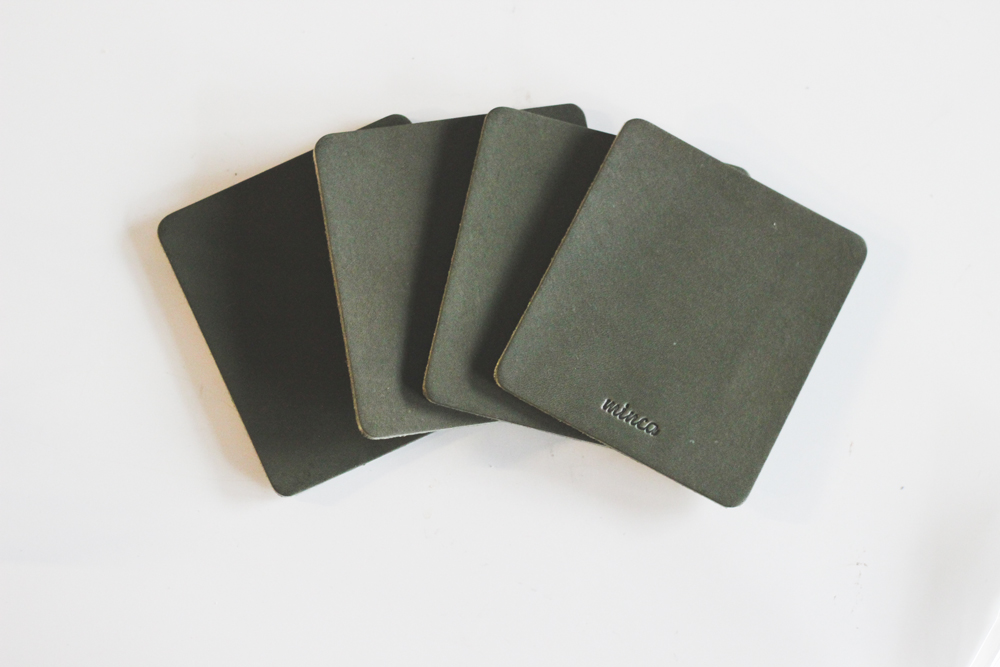 【minca】栃木レザーのコースター4枚セット  自宅、オフィス、キャンプシーンでのカフェタイムに/オリーブ　667【日用品 人気 おすすめ 】