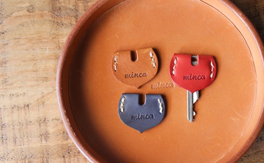 【minca】栃木レザーのキーカバー 3点セット真鍮リング付き ハンドステッチ/キーカバーハート型/キャメル,レッド,ブルー【雑貨 ファッション 人気 おすすめ 】