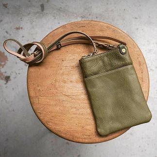 【minca】 全6色 栃木レザーのスマホショルダー /オリーブ【小物 ファッション 人気 おすすめ 】