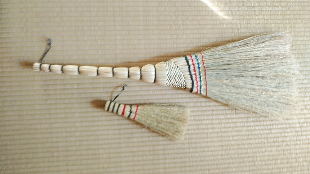 栃木県 伝統工芸品 指定　手作り ほうき　栃木産ほうき草使用「変り型ほうき・小ほうきセット」【雑貨 日用品 人気 おすすめ 】