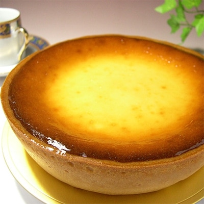 濃厚ベイクドチーズケーキ 1ホール(約650g)【配送不可地域：離島】
