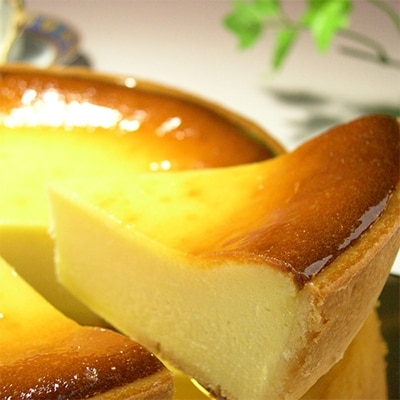 濃厚ベイクドチーズケーキ 1ホール(約650g)【配送不可地域：離島】