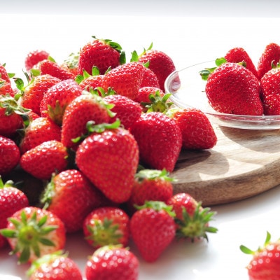 【発送月固定定期便】【2・3・4・7月】栃木のいちご2パックと夏のジェラート定期便!全4回【配送不可地域：離島・沖縄県】