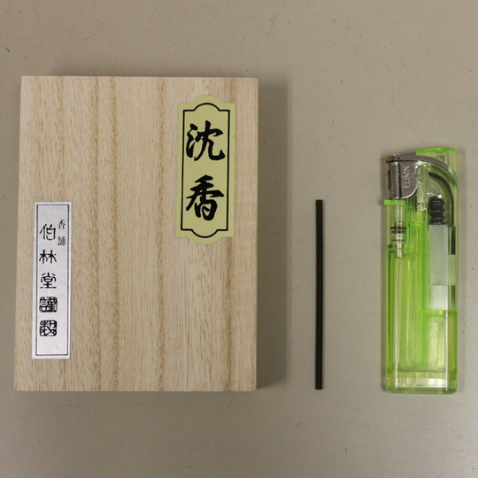 沈香薫香スティック型 お香 45本桐箱入 1箱