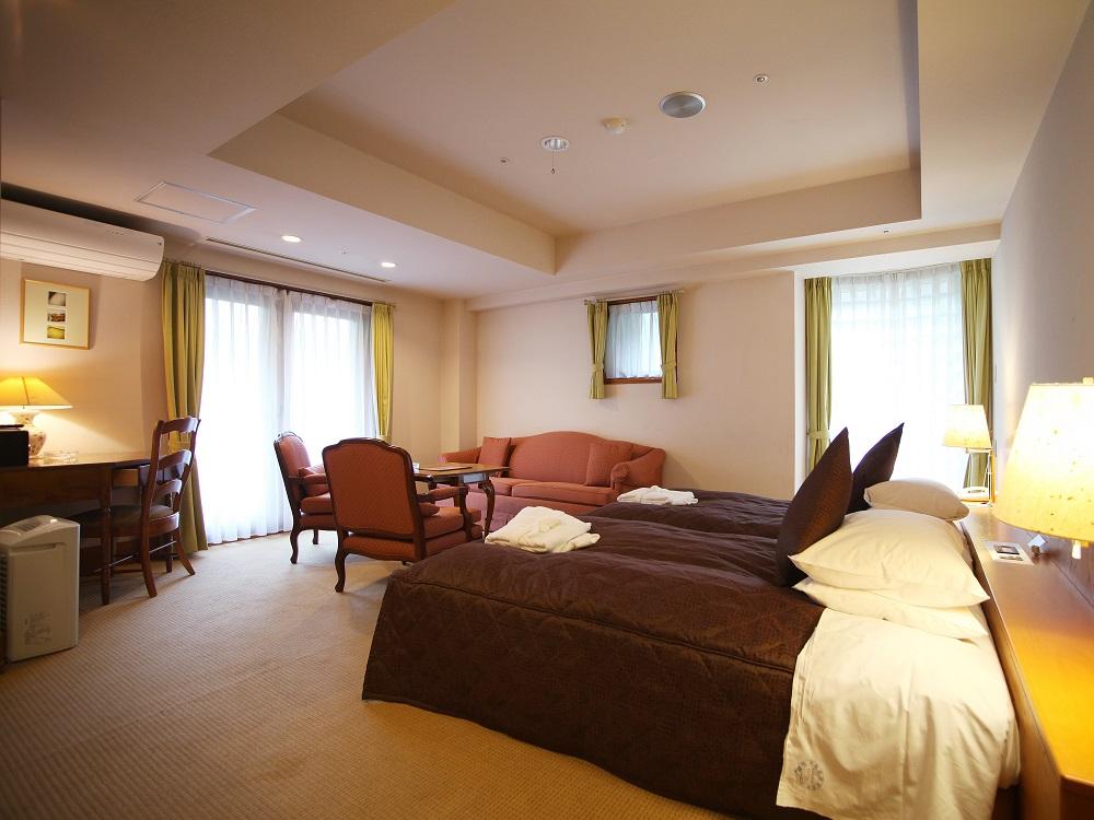 【中禅寺金谷ホテル】1泊2食付 ペア宿泊券《ジュニアスイート》