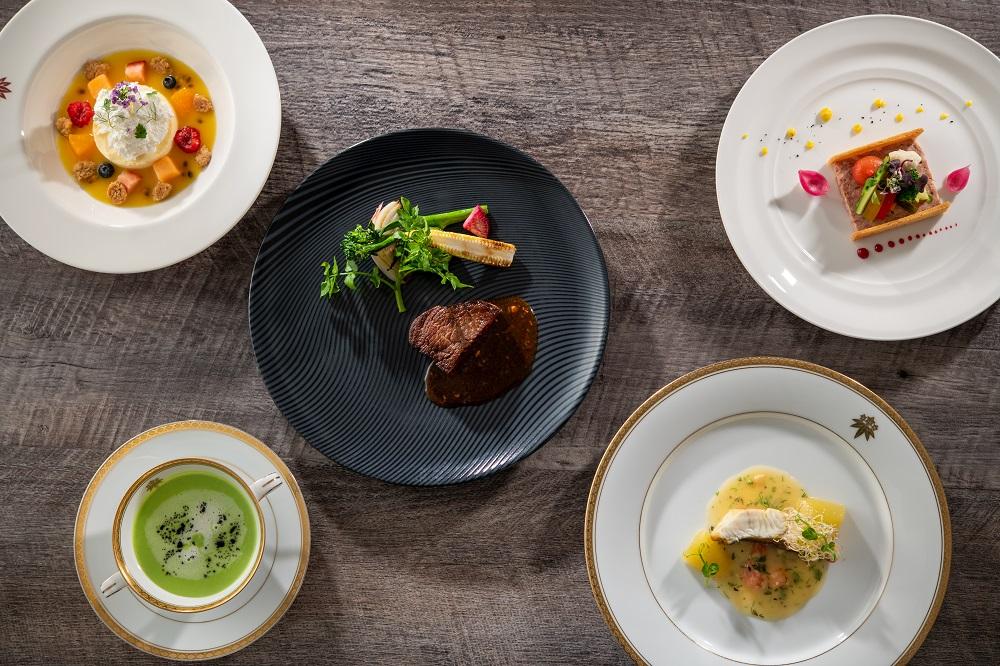 【日光金谷ホテル】1泊2食付 ペア宿泊券《別館スイートルーム》