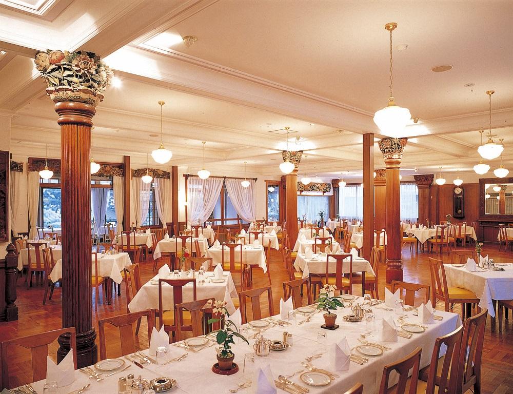 【日光金谷ホテル】1泊朝食付 ペア宿泊券《別館デラックスツイン》