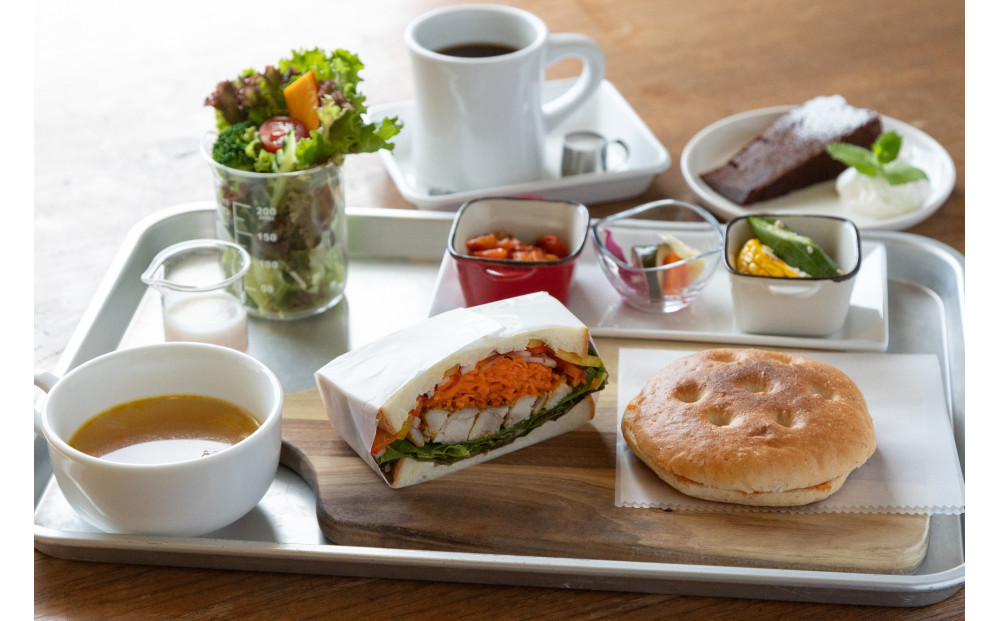 hikari no cafe　ランチプレート ペアチケット