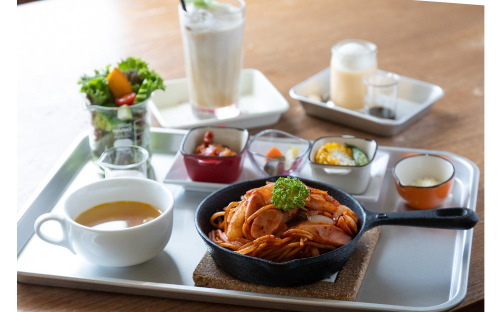 hikari no cafe　ランチプレート ペアチケット