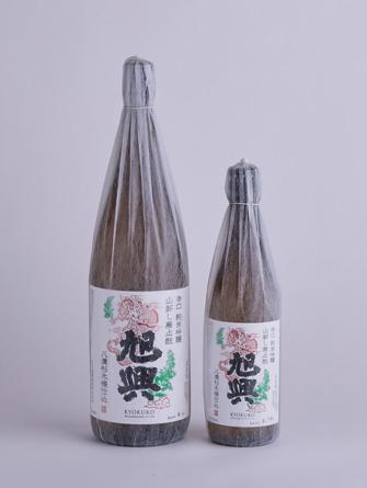 渡邉酒造　旭興　辛口純米吟醸　山廃（八溝杉木桶仕込み）７２０ml１本