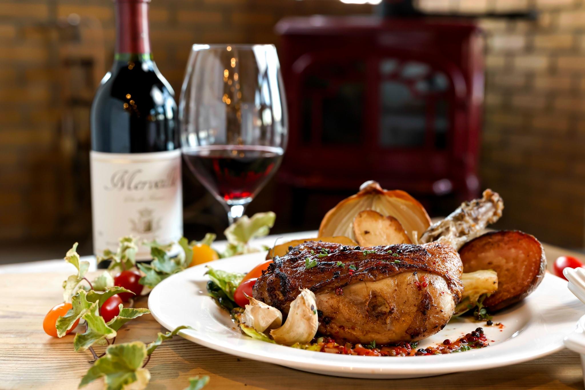 【定期便12回】那須どりのコンフィ 700g [ 冷凍便 ] 定期便(毎月お届け) | 那須どり コンフィ 鶏肉 冷凍 低温調理 湯煎 フライパン 皮パリ ごちそう ディナー おつまみ ワインに合う お取り寄せ グルメ 国産鶏肉 ジューシー 無添加 ふるさと納税 ギフト 栃木県 矢板市 【定期12回】| 120,000円