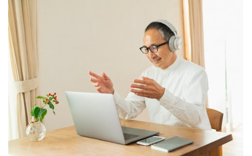 英会話×異文化コミュニケーション ハイブリッド式プライベートレッスン (日本人講師、英語ネイティブ講師からお選びいただけます。)｜オンライン 英語 語学 