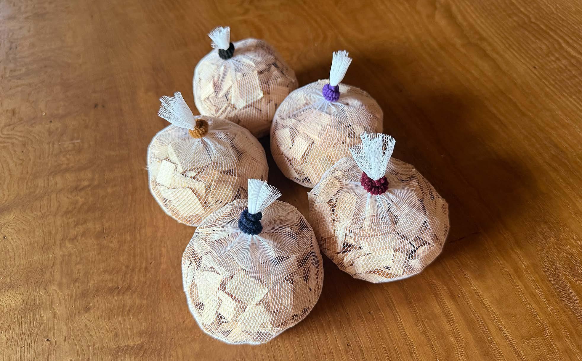 栃木県産ひのき「六角箸」5膳入り｜ひのき 檜 ヒノキ チップボール 癒し  天然素材 天然木 国産 木工品  キッチン アロマ リラックス 栃木県 矢板市