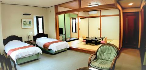 塩原温泉 源泉掛け流しにごり湯　奥塩原高原ホテル　ペア宿泊券　新館和洋室　（１泊２食付） ns016-002