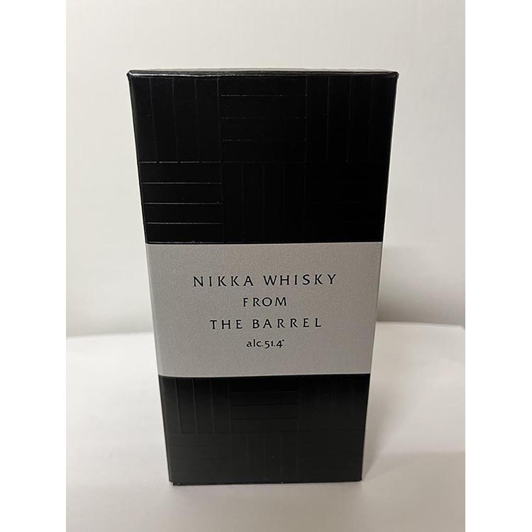ニッカウヰスキー　フロム・ザ・バレル　500ml　箱付き 逆輸入品｜栃木県さくら市で熟成 ウィスキー お酒 酒 ハイボール お湯割り 水割り ロック 飲む 国産 洋酒 ジャパニーズ ウイスキー 蒸溜所 家飲み 洋酒 アルコール 贈答 ギフト 贈り物