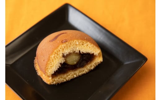 10-35　栗入りどら焼き・季節の上生菓子つめ合わせ（12ヶ入）◇