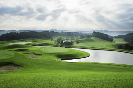 50-8 烏山城カントリークラブ ゴルフ場利用券・食事券・宿泊券 【15,000円分】（3,000円×5枚）