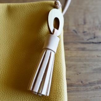 BB009-2-1　レザーサコッシュ　イエロー