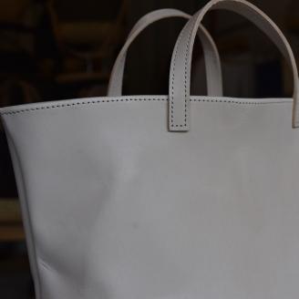 BB012　ヌメ革カゴバッグ