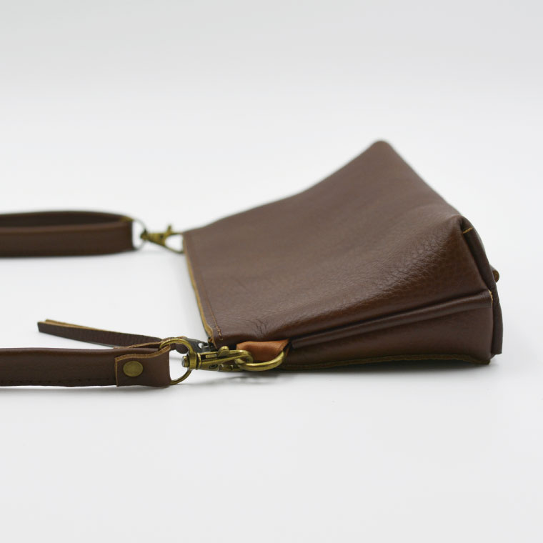 益子の革工房maharoのショルダーポーチ（S）キャメルブラウン｜栃木県 益子町 ふるさと納税 ショルダーポーチ 牛革 手作り（AX105-1）