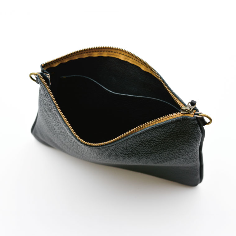 益子の革工房maharoのサコッシュ（M）ブラック｜栃木県 益子町 ふるさと納税 サコッシュ 革 肩掛け 日用品（AX113-3）