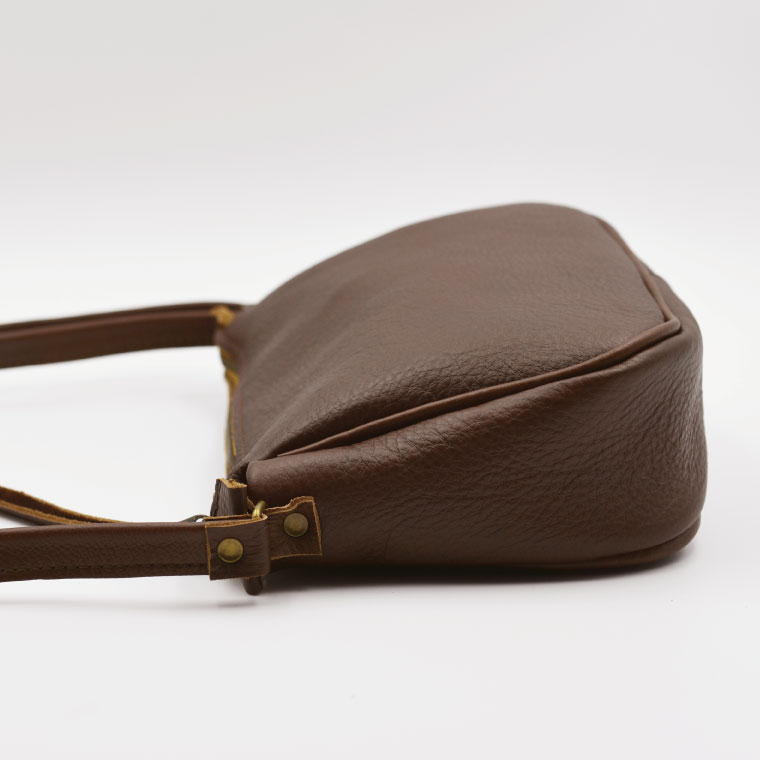 益子の革工房maharoのラウンドショルダーバッグ（S）キャメルブラウン｜栃木県 益子町 ふるさと納税 ショルダーバッグ バッグ 牛革 手作り (AX115-1)