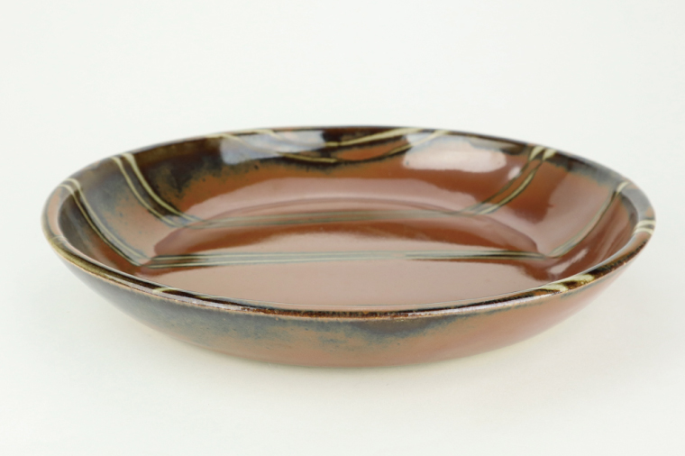 AT011　益子焼　萩原芳典　柿釉線紋平鉢