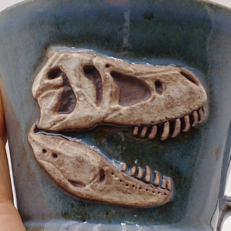【益子焼】恐竜マグカップ（モデル：T-rex Stan）食器 マグカップ コップ おしゃれ 恐竜 化石 T-rex レリーフ (BW004-4)