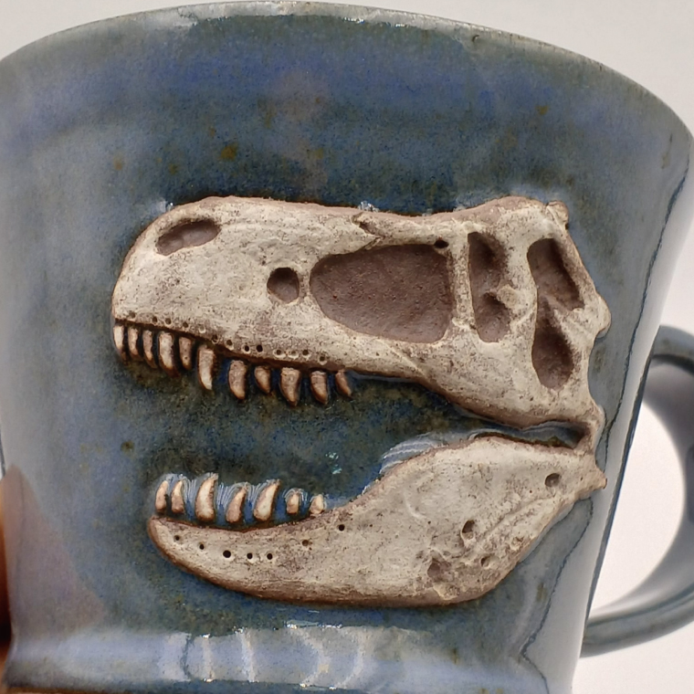 【益子焼】恐竜マグカップ（モデル：T-rex MOR 008）食器 マグカップ コップ おしゃれ 恐竜 化石 T-rex レリーフ (BW004-5)
