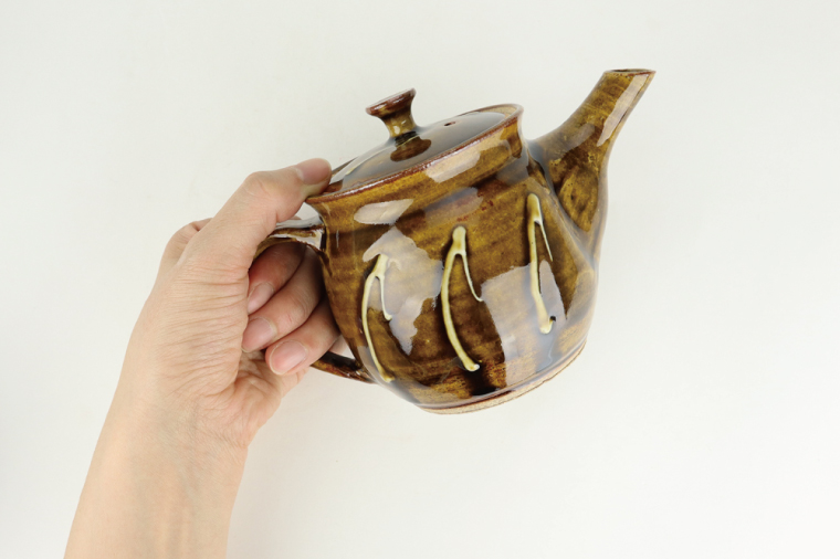 AT005　益子焼　大塚雅淑　イッチンポット＆マグカップセット