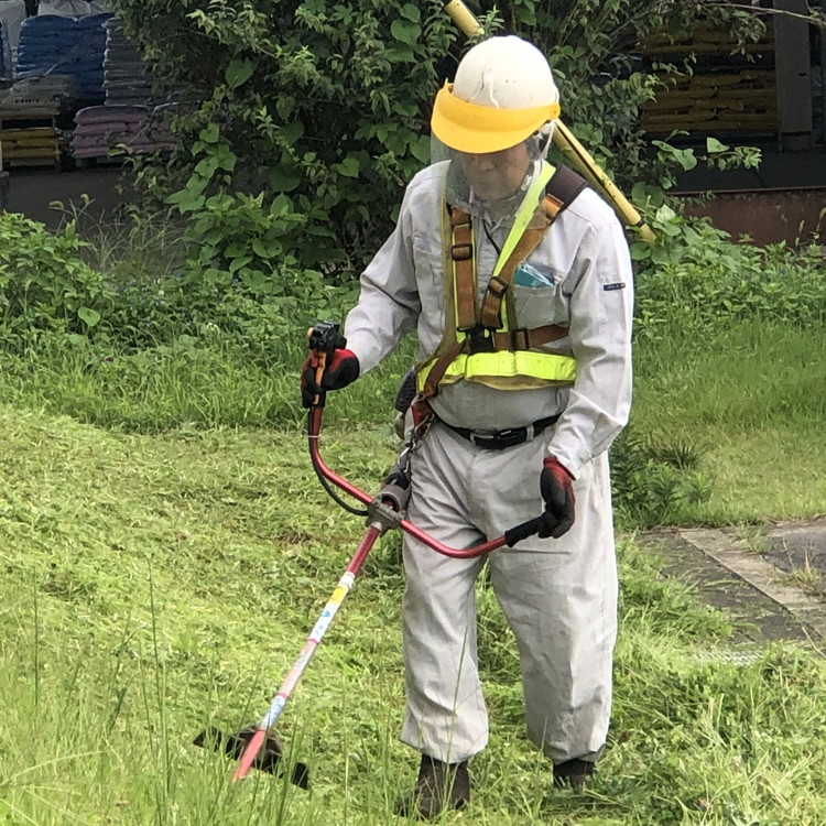 〔C-17〕空き家・空き地草刈サービス　※お申込み前に必ずお電話ください。