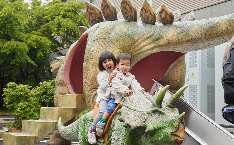 【恐竜ホテル ブランヴェール那須】利用券3,000円分（1,000円×3枚） ｜ 栃木 那須 恐竜ホテル 室内プール 温泉 家族旅行 3世代旅行 リゾート 宿泊券 ギフト券 館内利用券 観光 トラベル 宿 〔B-134〕