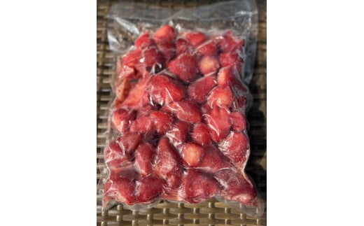 《選べる品種！》とちおとめ とちあいか 冷凍いちご 1kg〔B-103〕 | いちご イチゴ 苺 フルーツ 果物 デザート ストロベリー 冷凍 ジャム スムージー フローズン 那須 栃木県 那須町