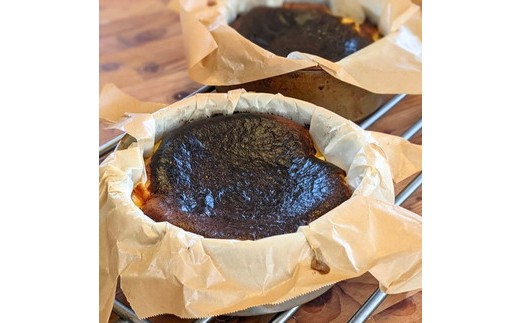 那須高原の小さなジャム屋 クリームチーズを贅沢に使った濃厚バスクチーズケーキ 1個 ｜ スイーツ チーズケーキ 人気 おやつ ケーキ 冷蔵 グルメ お土産 那須 栃木県 那須町 ※離島への配送不可〔P-317〕