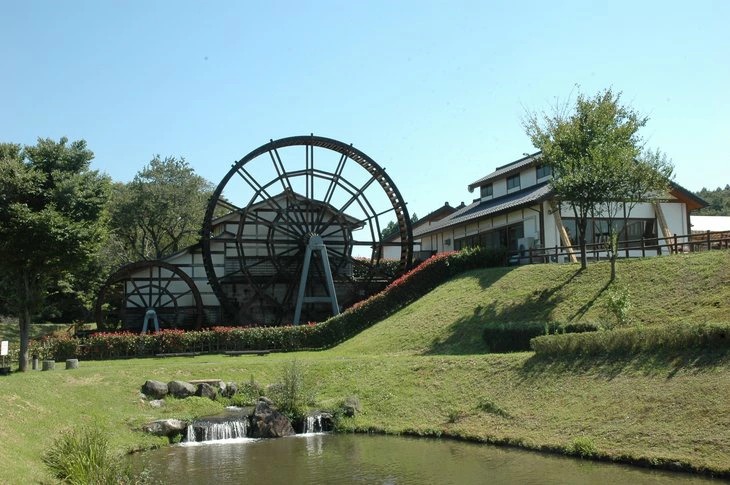 日本有数の直径12ｍの巨大水車が目印！道の駅東山道伊王野　お食事券 チケット 食事券 道の駅 旅行ドライブ ランチ蕎麦 〔B-41〕