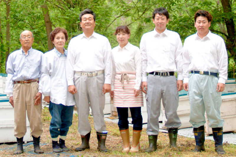 巣蜜入り蜂蜜 130g×2本 花みつばち館 [蜂蜜 はちみつ ハチミツ 国産]