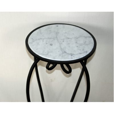 お部屋を素適に演出する!　大理石サイドテーブル【鉄の造形作品】
