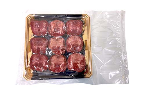 ★牛タン得トクキャンペーン！★ ＼数量限定！味付き鶏もも肉200g付き／ 柔らか牛タン高級バージョン 極厚（10mm） 500g（8枚～10枚）（塩味） 焼肉 焼き肉 BBQ キャンプ 味付き 冷凍焼肉 牛たん スライス 冷凍 牛肉 群馬県 富岡市 F21E-407